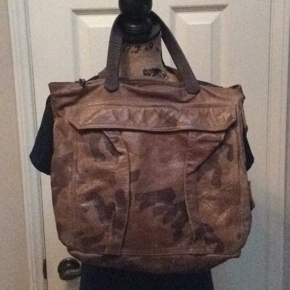 Leather Tylie Malibu Purse